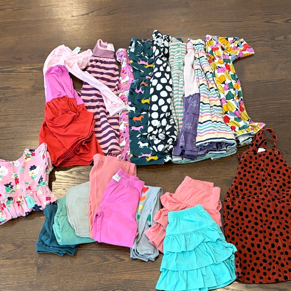 A HUGE lot of hanna Anderson